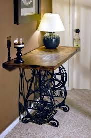 9 Idees De Recyclage D Une Vieille Machine A Coudre Bricolage Maison Tables De Machine A Coudre Mobilier De Salon Idees De Recyclage