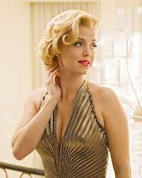 After a massage, he persuaded her for sex. Kelli Garner The Secret Life Of Marilyn Monroe Tv Mini Series Marilyn Monroe Retrato Feminino Atriz