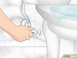 Dish soap can cost much less than laundry detergent and can clean your clothes just as well. 7 Bsj5bedyfzgm