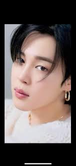 most handsome k-pop faces in 2025