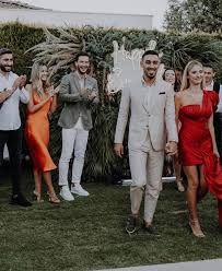 Merkez orta saha olarak görev yapan i̇rfan can kahveci, sol kanatta da oynayabiliyor. Irfan Can Kahveci Und Seine Super Lig International Facebook