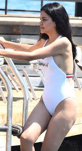 Dizi / program / film / haber / video / oyuncu vb. Yeni Gelin Dizisinin Dilan I Silan Makal Mayolu Goruntulendi Haberler Magazin