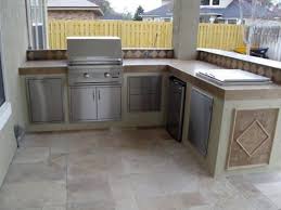 custom outdoor kitchens