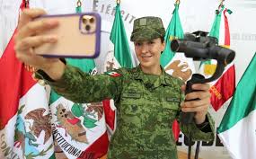 Reportaje de el heraldo tv. Alexa Bueno La Soldado De La Sedena Que Hace Videos De Youtube