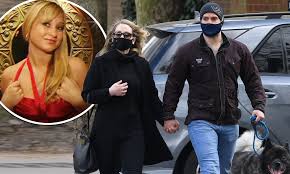'i am very happy in love': Henry Cavill S Girlfriend Natalie Viscuso Flew To The Uk During Covid 19 To Be With Him Daily Mail Online