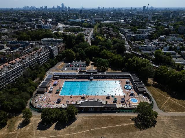 London faces ongoing heatwave risks as Kew Gardens hits 38.1C, hottest UK temp of year; Khan urges fire breaks and barbecue ban