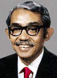 Berikut dikongsikan senarai menteri kabinet malaysia terbaharu dan terkini tahun 2020. Timbalan Perdana Menteri Malaysia Wikiwand