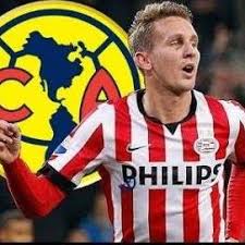 Luuk de jong (aigle, 27 augustus 1990) is een nederlands profvoetballer die doorgaans centraal in de aanval speelt. Luuk De Jong Home Facebook