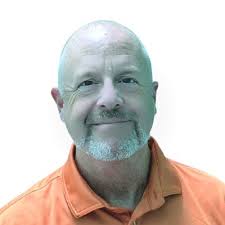 I'm at LinkedIn Learning HQ filming my new course about engineering  communication this week! It's so fun to be back here after 6 years. And  this time it's not just my voice