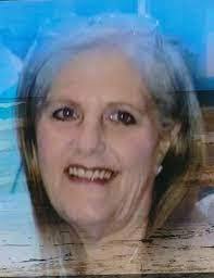 Julie Stites's Instagram, Twitter & Facebook