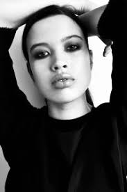 Danielle Ashdown's Instagram, Twitter & Facebook