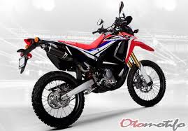 Selain karena memiliki desain yang sporty, motor sport murah juga memiliki mesin terbaik dengan tenaga yang sangat powerfull. 130 Harga Motor Trail Terbaru Dan Termurah 2021 Otomotifo Otomotifo