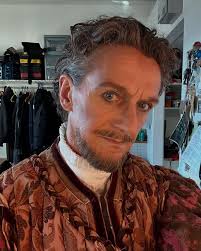 Monday morning stage call @royalballetandopera and it's always good to be  back in Verona ⚔️🧔🏻‍♂️🩸 Lord Capulet: “My child is yet a stranger in the  world.” #ballet #romeoandjuliet #romeoandjulietballet #lordcapulet #quotes  #costume #