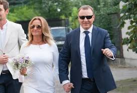 ˈjat͡sɛk ˈkurskʲi, born 22 february 1966 in gdańsk) is a polish politician and journalist, and the current chairman of the polish public broadcaster tvp. Wyszlo Na Jaw Co Zona Jacka Kurskiego Zrobila Tuz Przed Ceremonia Cala Polska Juz Wie
