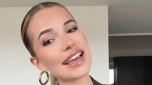 Influencer Jade Anna deelt in Q&A alles over haar borstvergroting: van  kostenplaatje tot de juiste maat