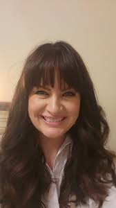 Kerri Rouse's Instagram, Twitter & Facebook