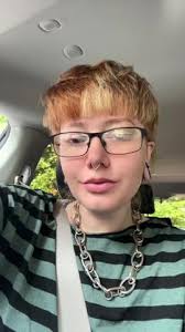 Anyway dating apps suuuuck #skylarshark