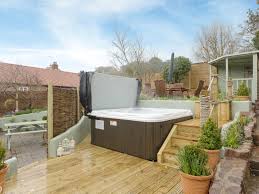 Vicarage Road Holiday Cottages The Old Sweet Shop Ref Ukc3164 In Minehead Somerset Cottages Com Hot Tub Holidays Cottage Rental Holiday Cottage