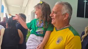 Alfredo Gaspar, candidato a vice-presidente com Flávio Bolsonaro, vota em Maceió