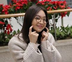 Shin Min Ah S Dimpled Face Shin Min Ah Oh My Venus Actresses
