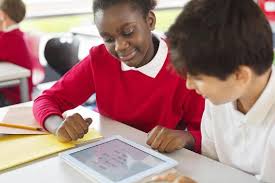 Mengutamakan kepentingan negara daripada kepentingan sendiri, seseorang dan/atau golongan; Kepentingan Disiplin Diri Dan Kejayaan Sekolah