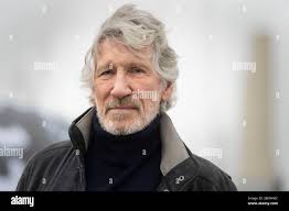 Roger waters hi-res stock photography and images