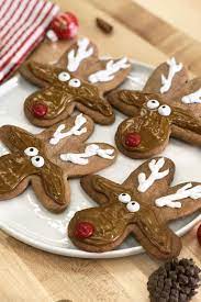 What kind of cookies are good for christmas? If You Re Not Making Santa S Trash Cookies This Season You Re Not Doing Christmas Right Holiday Gingerbread Cookies Easy Gingerbread Cookies Christmas Baking