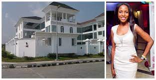 Tiwa savage's house is located in ikate elegushi, lekki peninsula, lagos and the beautiful mansion is said to be worth 75 million naira. 7 Nigerian Celebrities With The Best Houses Austine Media