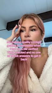 Ashley Leen's Instagram, Twitter & Facebook