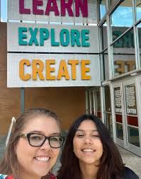 Angela Gresham's Instagram, Twitter & Facebook