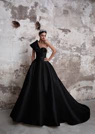 Nel 2019 gli abiti da sposa sono in tonalità pastello delicate e multicolor! Calitate ExcelentÄƒ Super Ieftin Super Dragut Abiti Da Sposa Colorati 2019 Foto Cityadvertising Ro