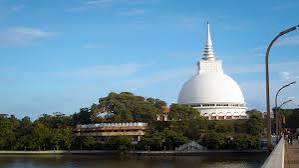 Kalutara Bodhiya hollow stupa Kalu Ganga river mouth west coast Sri Lanka