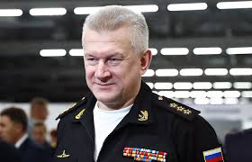 Насчитывалось около трёх десятков самолётов различных типов и около 20 дипломированных лётчиков. Putin Naznachil Novogo Glavnokomanduyushego Vmf Rossii