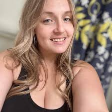 We couldn't wait any longer 🤭 #shelbanddyl #pregnant #reveal #couple  #relationships