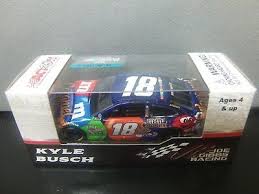 Get great deals on ebay! Kyle Busch 2017 Pocono Raced Win M M S Caramel 18 Camry 1 64 Nascar Cars Racing Nascar Diecast Toy Vehicles