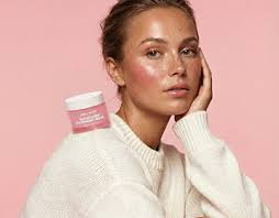 Gender Neutral Skincare Projects :: Photos, videos, logos, illustrations  and branding :: Behance