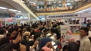 Miko mall kepanjangan dari milan kopo mall karena cara melamar lowongan kerja di matahari mall. Hindari Pencari Kerja Berdesak Desakan Daftar Job Fair Di Mall Bale Kota Tangerang Lewat Online Warta Kota