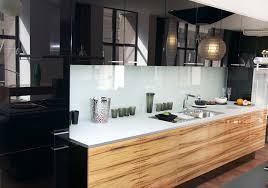 La combinaison noire et bois. Reno Direct Reno Direct Inc Cuisine Remodeling Cuisine Moderne