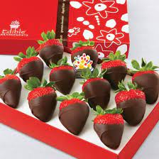 The chocolate and toppings make an impressive presentation. Edible Arrangements Fresh Chocolate Covered Strawberries Gift Box Buy Online In Guadeloupe At Guadeloupe Desertcart Com Productid 113632498