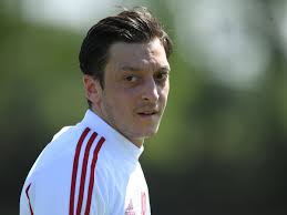 Peki mesut özil'in sakatlığı için ne yorum yaptılar, özil kaç hafta sahalardan uzak kalacak? Mesut Ozil S Arsenal Career Is Over But It Is Going To Be A Long And Painful Departure She Wore A Yellow Ribbon