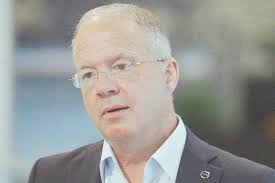 Vd-lönen chockhöjdes med 73 procent