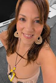 Ladies, we have an extraordinary opportunity we'd love to share with you.  Allow us to introduce "Motivating the Women," a local and faith-based  community committed to inspiring, motivating, and transforming women to