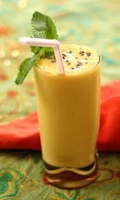 Caipirinha De Maracuja Com Leite Condensado No Liquidificador Batida De Maracuja Leve E Saborosa Este Drink Pode Ser Preparado Em Aniversarios Ou Almocos Em Datas Especiai Batida De Maracuja Receitas Receitas De Bebidas
