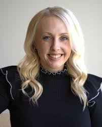 Amanda Butler's Instagram, Twitter & Facebook