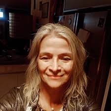 🎭 Los derechos sobre Caballo Viejo y otros temas de Simón Díaz llegaron 18  años después, tras una larga y ardua batalla legal que lideró Bettsimar  Díaz (@bettsimardiaz ), la abogada e