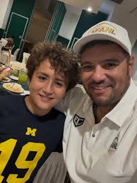 Feliz Navidad !! mi niña hermosa 🌲 🎁