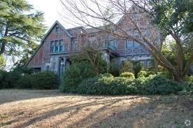 However, the 2 percent rule suggests that a rental property is a good investment if the money from rent each month is equal to or higher than 2% of the purchase price. Tyson Commercial Real Estate