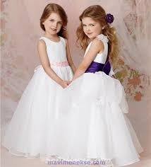 Cocuk Gelinlik Modelleri Kadin Ve Moda Cicekli Kiz Elbiseleri Kadin Elbiseleri The Dress