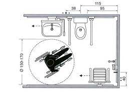 les plans d une salle de bains amenagee pour un fauteuil roulant salle de douche salle de bain fauteuil roulant