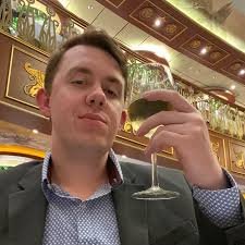 Who should be the new opponent for the fight?